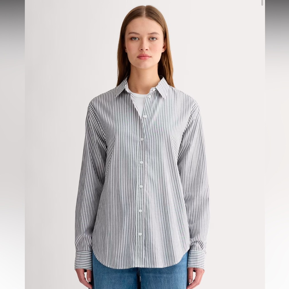 Women’s Everlane button up Shirt